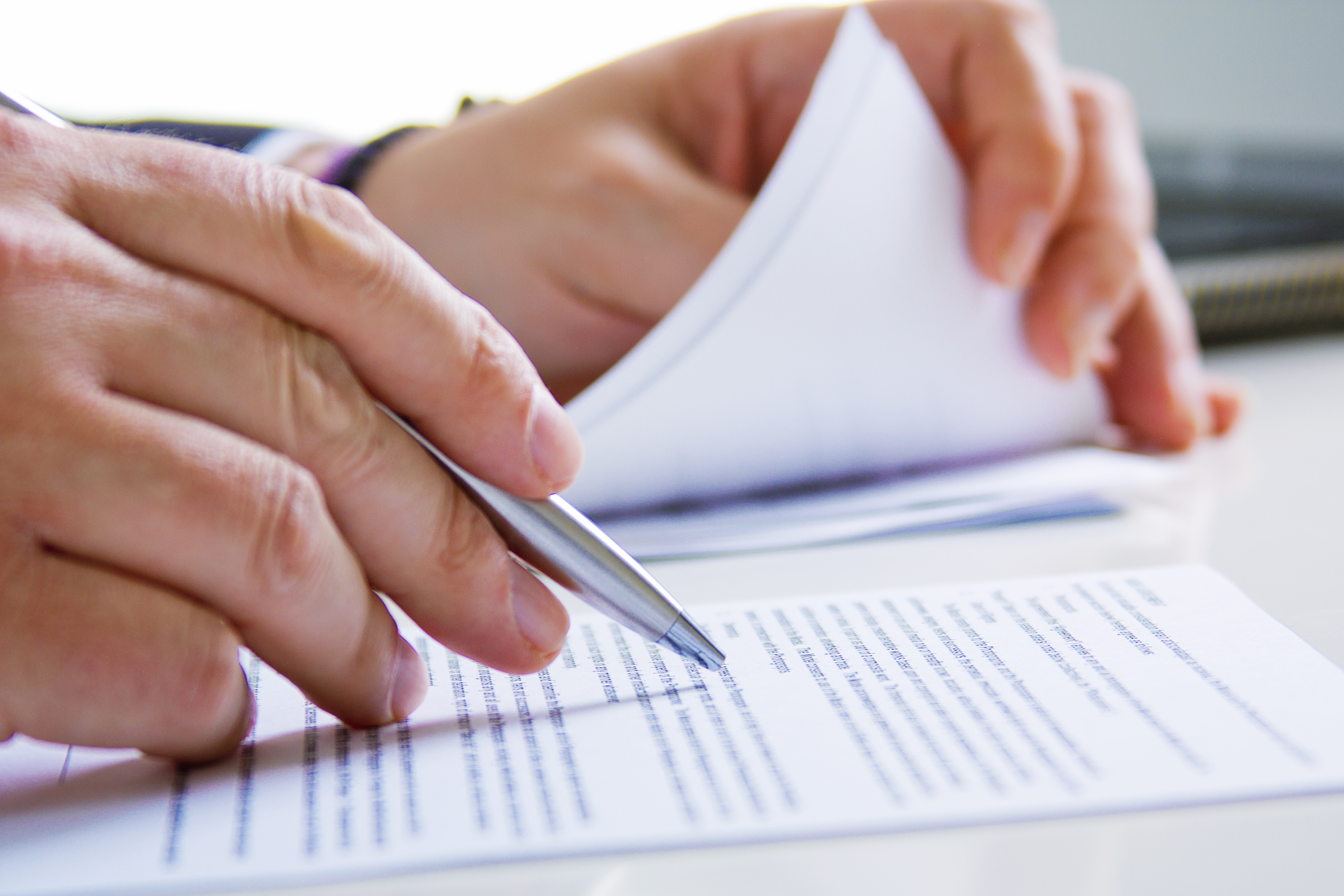 Legal translations for contracts, official documents and business legal processes